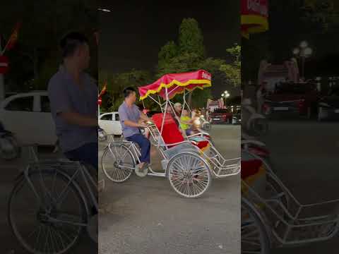 河内夜间活动?探索河内的夜间娱乐和休闲场所 104 Love Hanoi #night #travel #city #nightlife #hanoi #vietnam #shorts #travelvlog