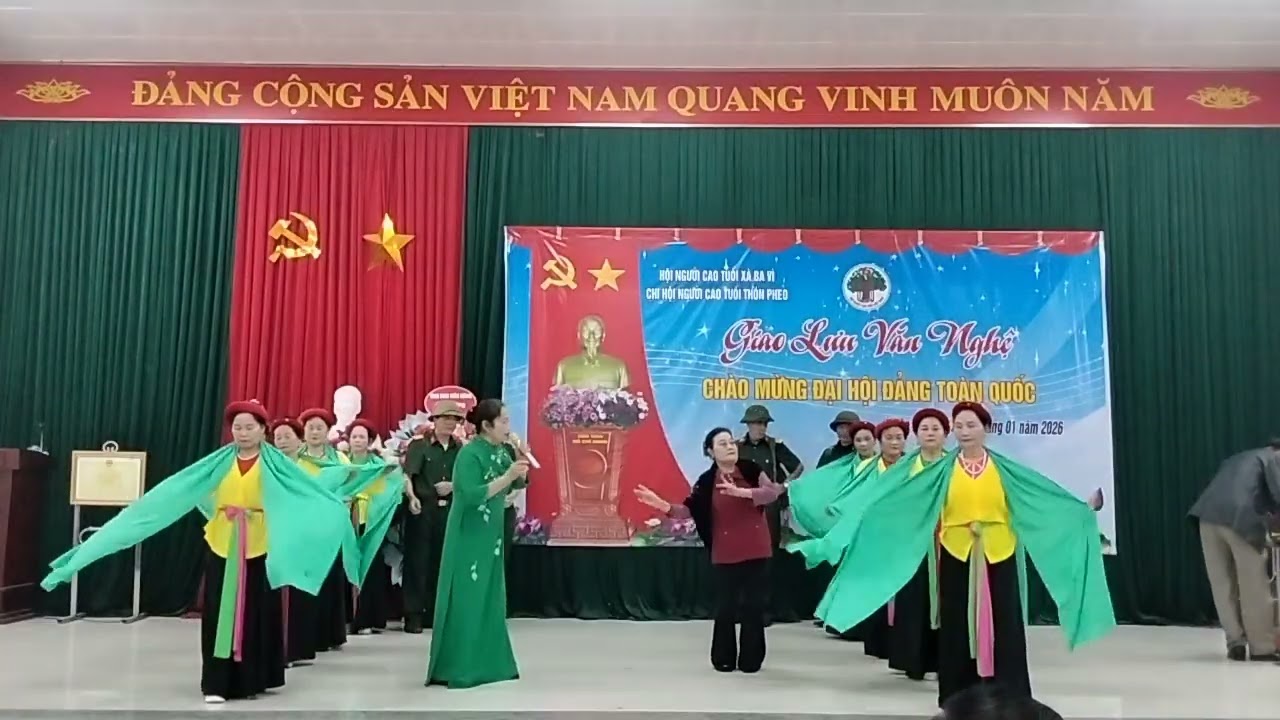 CLB văn thể xã Ba vì giao lưu VN tại thôn pheo,chào mừng đại Đảng . thôn pheo ngày 17/1