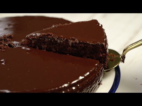 Vídeo: Como Fazer Bolos De Chocolate Com Beterraba