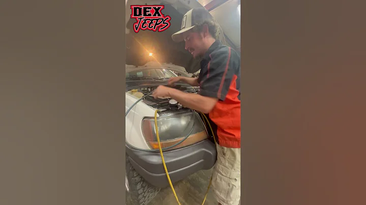 AC leak finder. Wrong?? #jeep #jeepwj #mechanic #ac #mechaniclife #airconditioner #freon