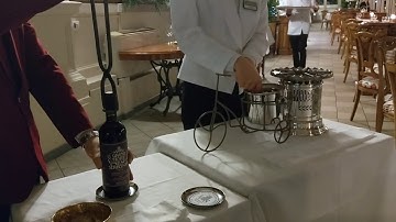 Tonging - how to open a bottle of wine