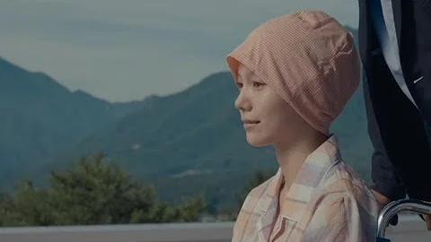 最偉大的母愛，媽媽去世前寫下10年賀卡送給女兒，伴隨女兒成長！ - 天天要聞
