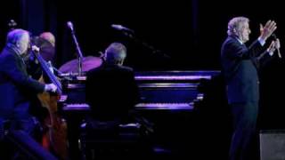 Miniatura del video "Tony Bennett and Bill Charlap - I Get Along Without You Very Well"