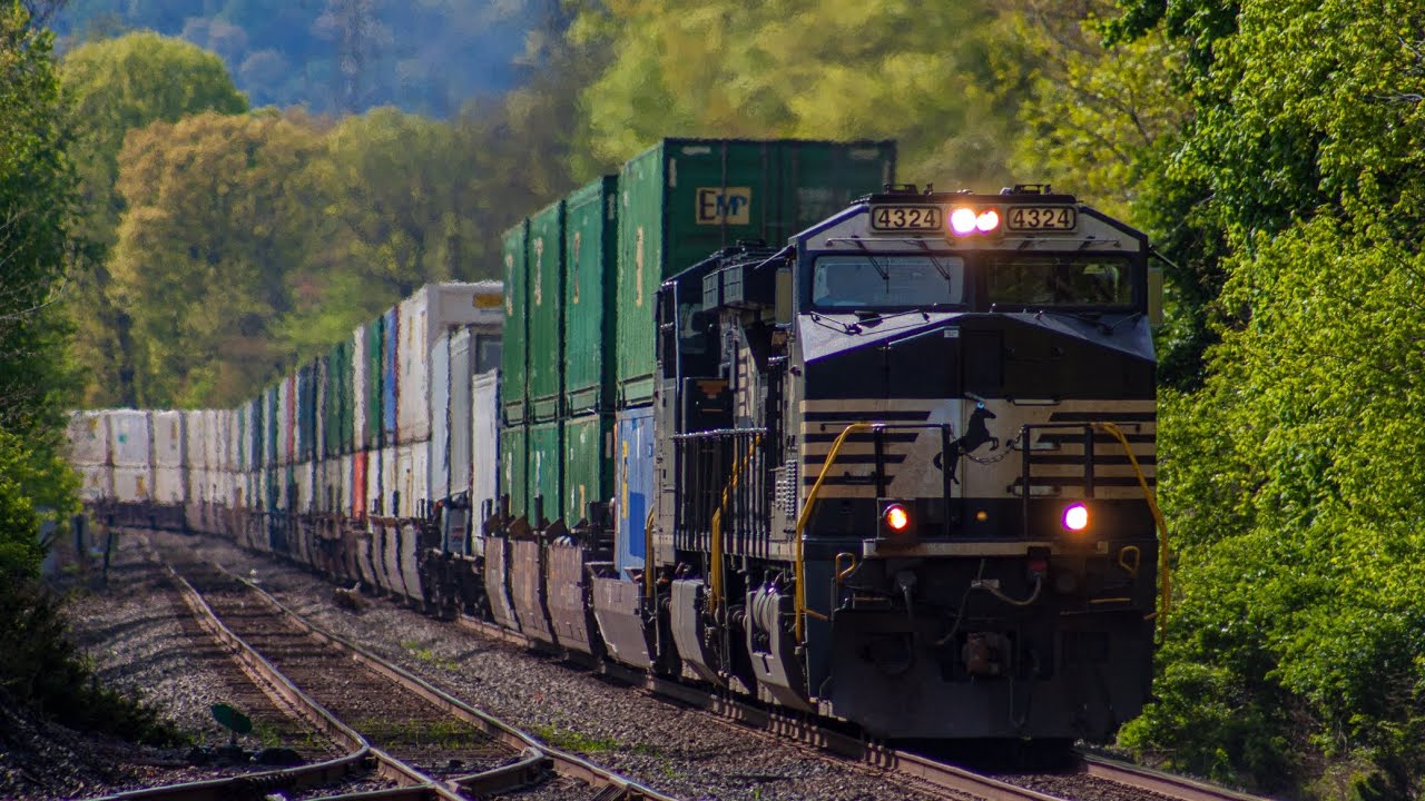 4324 AC44C6M Leads Ns 28X Through Piscataway, NJ W/ A Beautiful