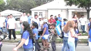 Desfile C.A. en 5ta Ave Brentwood NY. Y el Cipitio de L.I. Desfile C.A. en 5ta Ave Brentwood NY. Y el Cipitio de L.I.