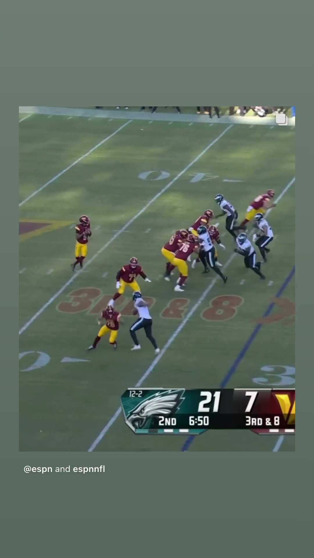 He’s got him #hoodnews #jaydendaniels #washingtoncommanders #terrymclaurin #philadelphiaeagles #omg
