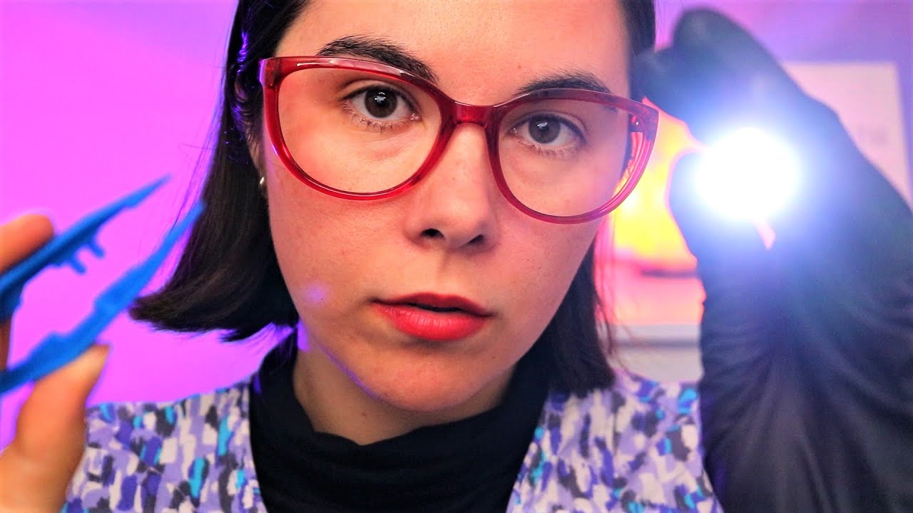 ASMR EMERGENCY Eye Exam 👩🏻‍⚕️ Vision Test, Up Close Light, Soft Spoken 🩺