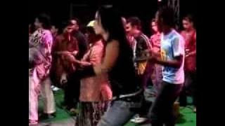 DANGDUT HOT BINTANG TIMUR, Bulan Bintang, Rudi (Terminal JOYOBOYO Surabaya, 30 Juni 2010 )