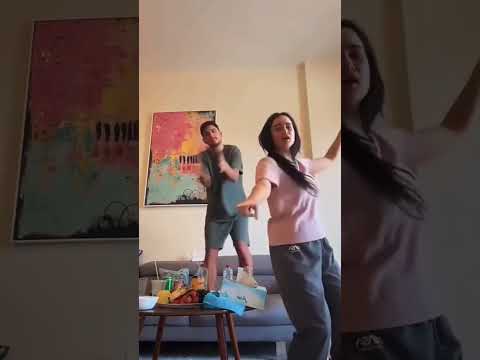 انا وحتة البسبوسة بتاعتى 