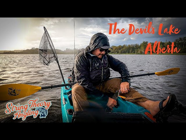 Kayak Fishing The Devil's Lake (Alberta) 