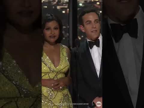 Video: Dejtar bj novak och mindy kaling?