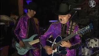 Debajo De Los Laureles - El Ausente - La Descendencia Chilena - (Album 2023 - en vivo)