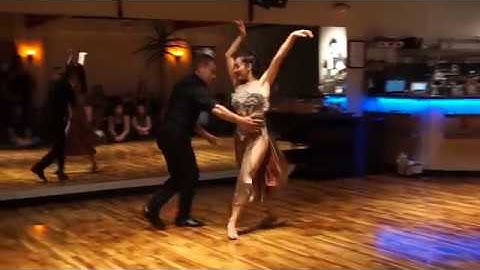 Jaime & Kiri Performance in Seattle - Summer 2018