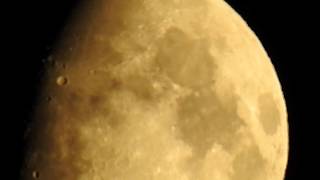 Nikon Coolpix P900 Zoom Test : The Moon 83X 2000mm by rockwellmediadundee 452 views 7 years ago 1 minute, 8 seconds