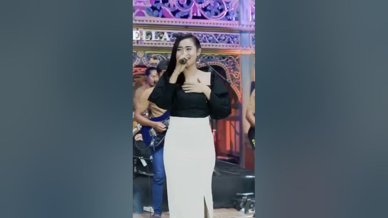Pesona Yeni Inka  ketika duet dg Fendik Adella.