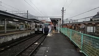 JR東日本本社駅新宿駅を出発し、大月駅にたどりつき、そして、松本駅を目指して、同駅を出発する中央本線特急あずさ号