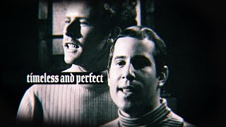 Video thumbnail of "Simon and Garfunkel's Perfect Song"