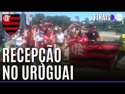 FLAMENGO NO HOTEL: TORCEDORES FAZEM A FESTA NA CHEGADA DO TIME NO URUGUAI | ENM FINAIS 2021