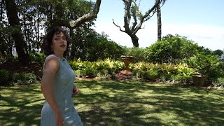 Explore the Elizabethan Gardens