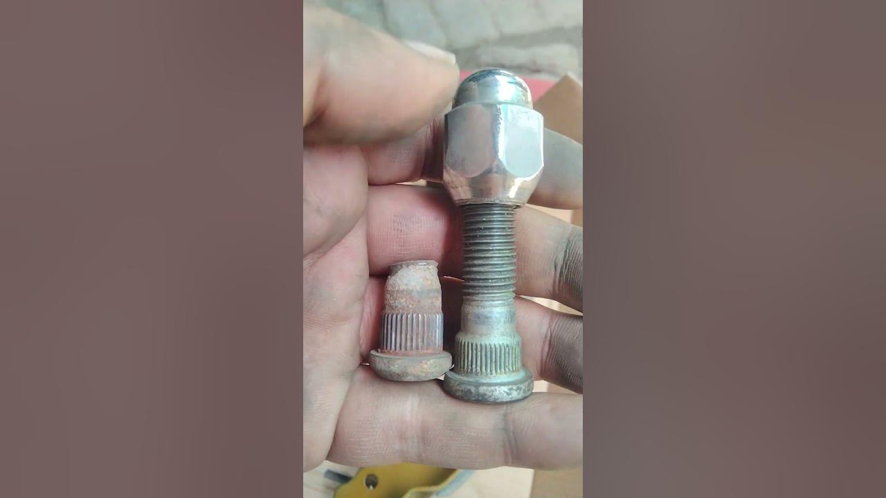 wheel stud replacement Toyota Corolla wheel stud change toyota 
