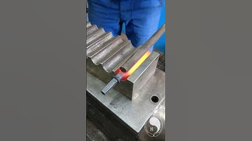 This video illustrates the fundamental stages of forging a gouge chisel.