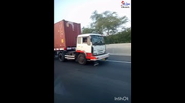 Fuso Truck KonteinNer #shorts #truck #bus #bismania #keretaapi #xalamchennil