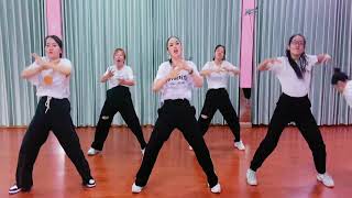 CARDI B - UP 🆙 [Remix by @Showmusik] | Choreography by ThamNguyen | HeyStep