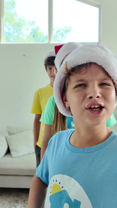 ?can you Santa?? #kidsfun