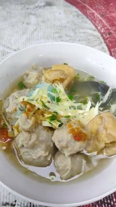 STORY WA MAKAN BAKSO DI PINGGIR JALAN