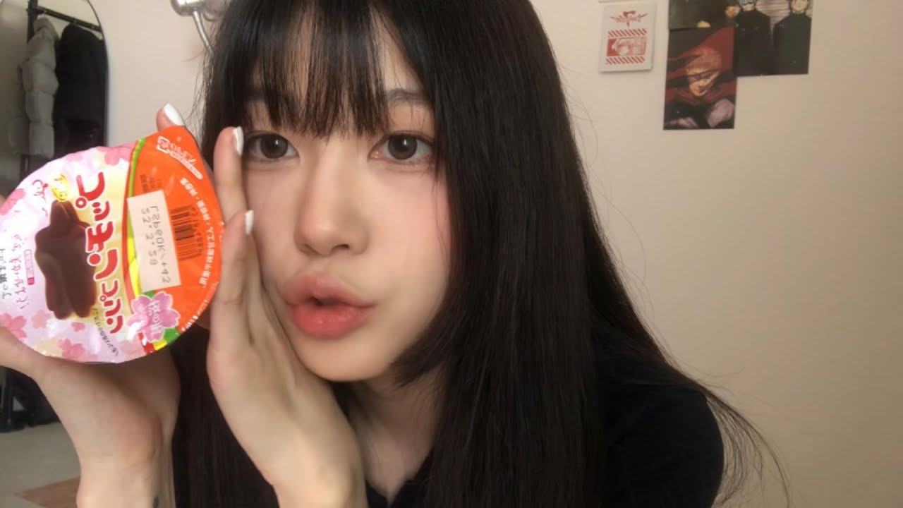 일본에서 사온 푸딩이랑 한국 닭꼬치를 먹어보자