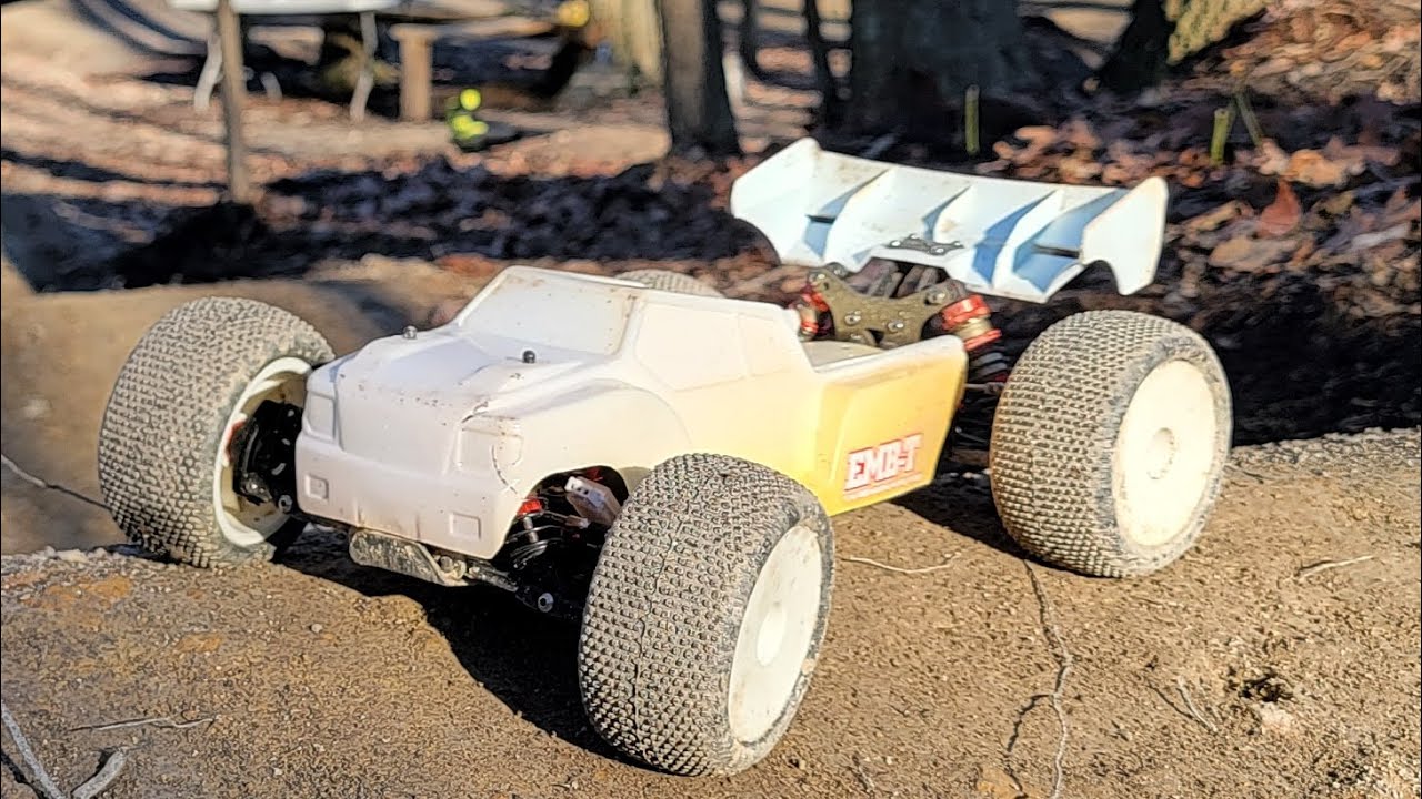 LC Racing EMB-T test laps and going for the triple - YouTube