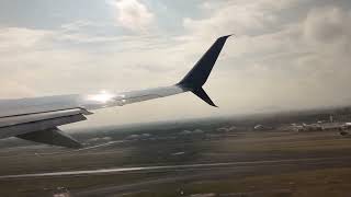 Rare United Airlines Boeing B737-700 With Split Scimitar Winglets Taking Off From Mexico