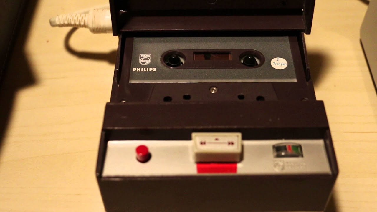Philips EL3300/22 compact cassette recorder 42/63 (14-20 th October 1963) -  YouTube
