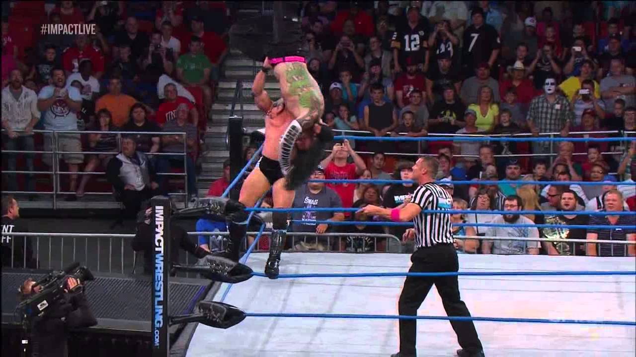 Resultado de imagem para austin aries brainbuster