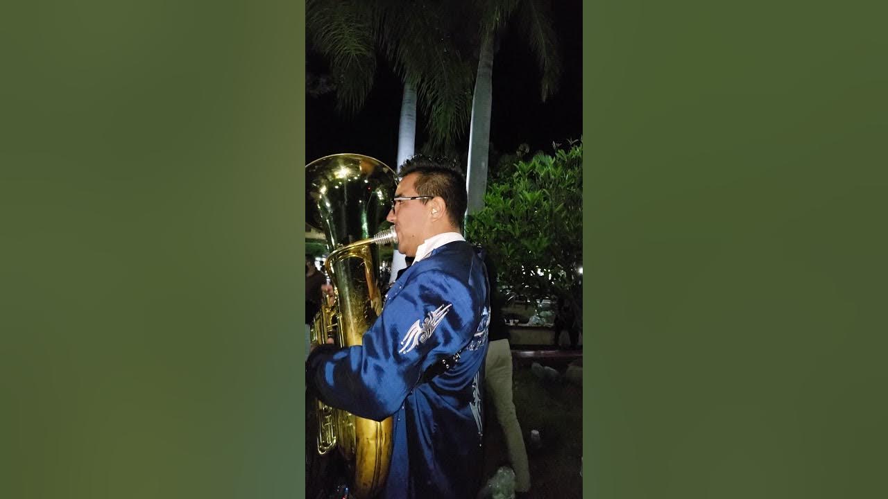 Tocando con tuba de pecho el chante jalisco 2019 YouTube