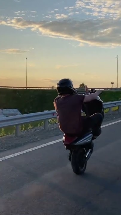 Стант на стелс тактик 50 #stunt #aerox #stels - YouTube