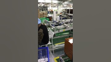 Automatic carton corner pasting machine