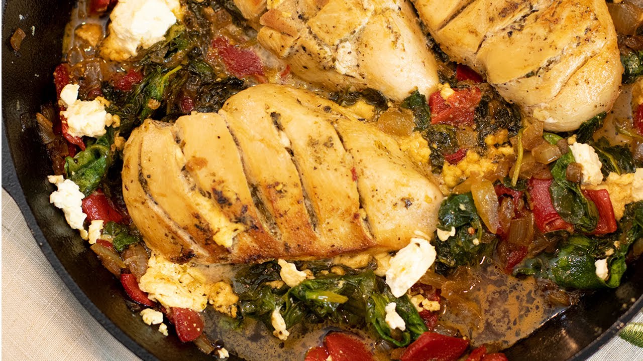 30 Minute Greek Skillet Chicken with SPinach & Peppers
