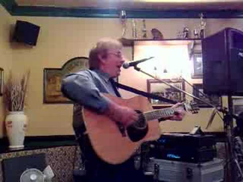 ROGER GABRIEL SINGING IM A RAMBLER AT THE WINDMILL...