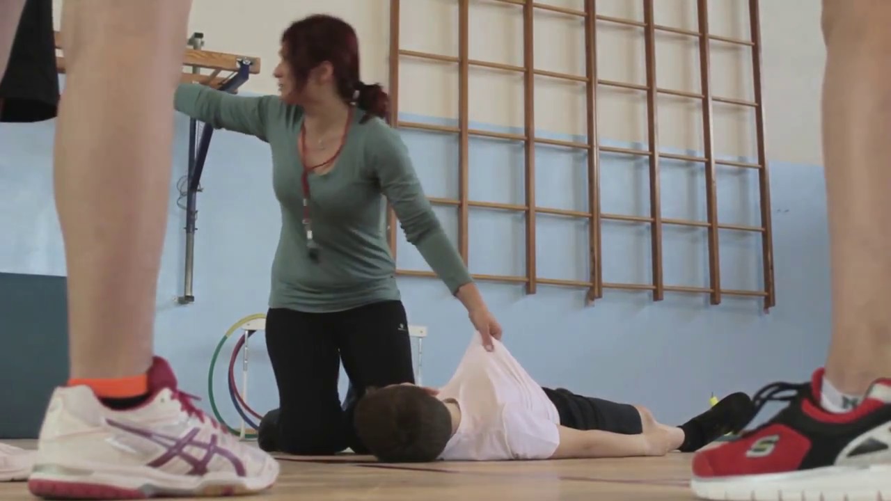 Salvare un ragazzino con il defibrillatore - Iredeem