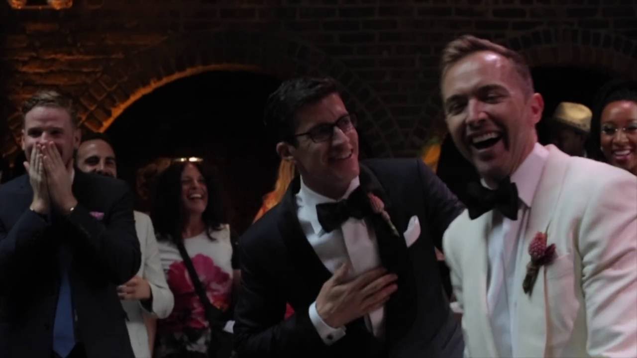 Gay Aussie Grooms’ SURPRISE BEYONCÉ WEDDING DANCE!