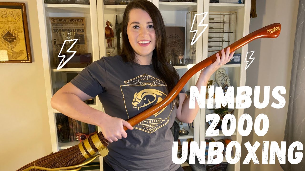 Unboxing the NEW Nimbus 2000 Junior by Cinereplicas