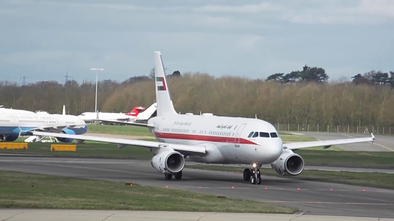 Plane Spotting at Stansted Airport 01 April 2017 - YouTube