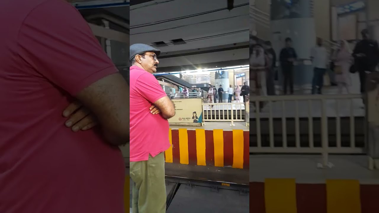 Travel by Delhi metro.Rajeev chauk se Noida electronic city ki metro ..#Delhimetro #noida #travel