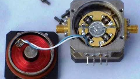 GLI OSCILLATORI YIG Teoria e uso pratico