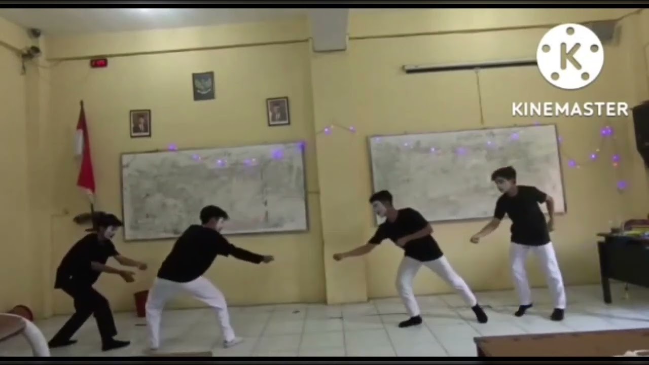 pantomim tarik tambang, kelas XI IIS 1, SMAN 21 SURABAYA #sman21surabaya # rudlofjindan