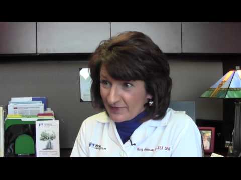 Videó: Hogyan gyógyítsuk meg a kemoterápia által okozott szájsebeket: 15 lépés