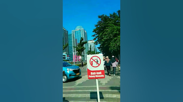 Keluar Dari Kawasan GBK Senayan Jkt Pada Minggu Pagi