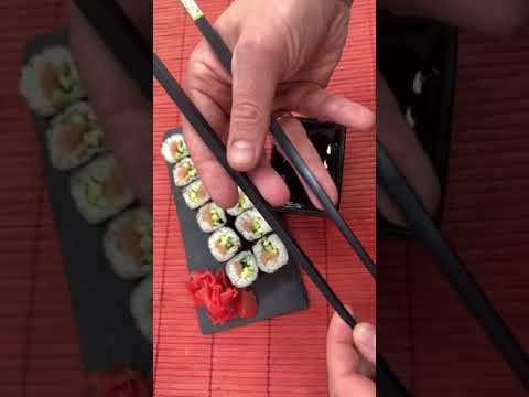 КАК ДЕРЖАТЬ ЯПОНСКИЕ ПАЛОЧКИ 🥢