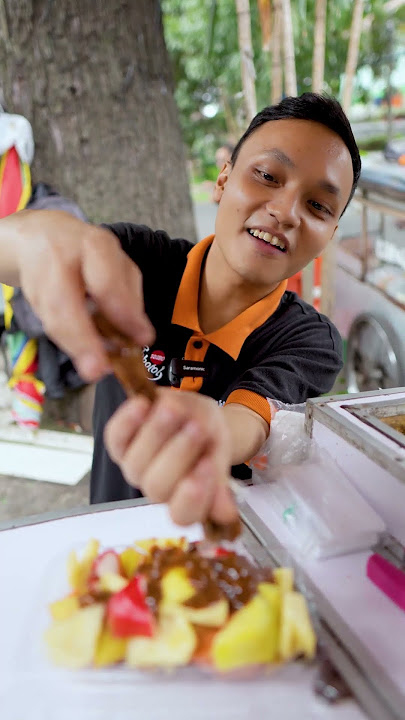 WAITING LIST? HAVE RUJAK FIRST! #igabakarsijangkung #igabakar #rujak #snacks